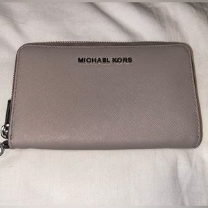 Michael Kors Wristlet Wallet